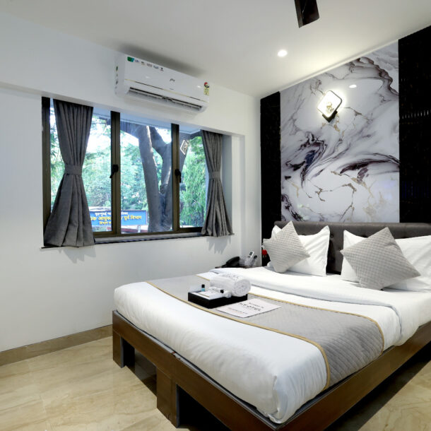 Executive Class Room at MyOtel Santacruz – Hotel Near Mumbai Airport